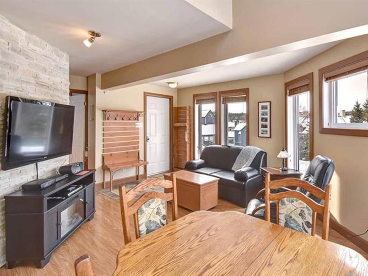 Bright Condo Near The Lake By Globalstay Mont-Tremblant Exterior photo